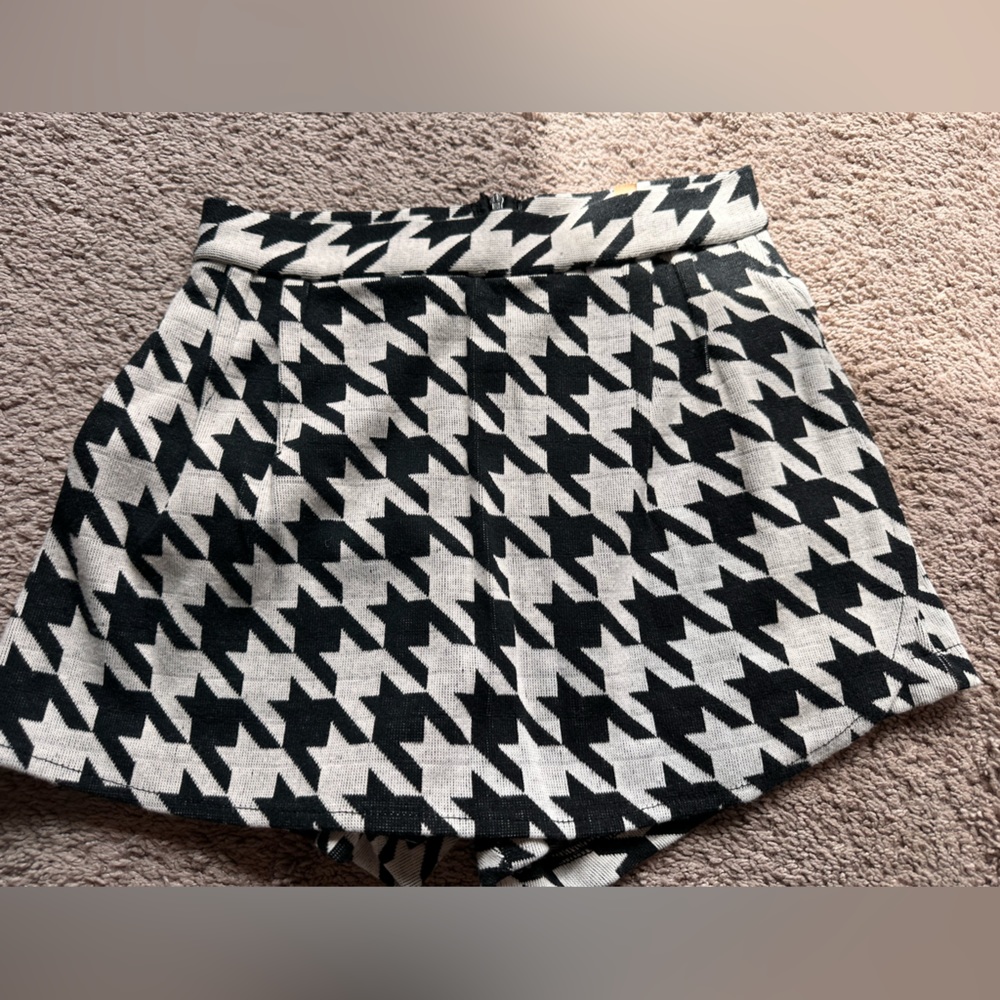 Zara skort